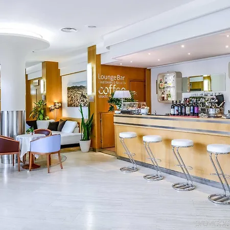 Airport Otel 4*